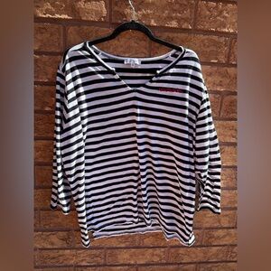 10/$25 • MyStyle Heartbreaker Striped Long‎ Sleeve Cotton Split Neck Top